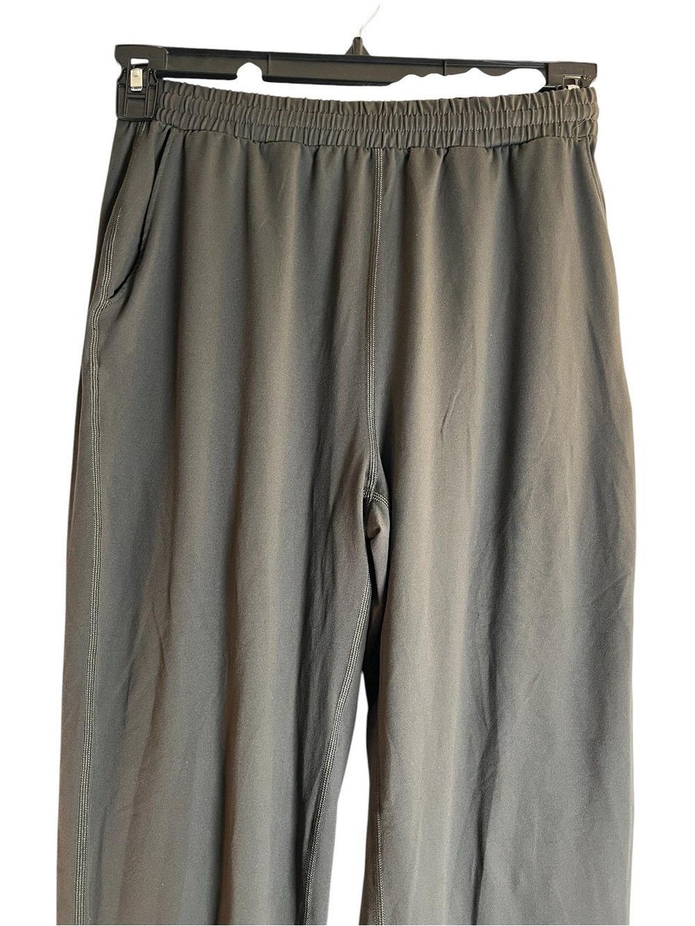 Vuori Boyfriend Dreamknit Jogger in Kale Size XS - Picture 2 of 7